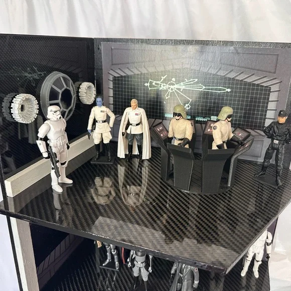 Star Wars Themed Action Figure Display Shelf - Picture 16 of 16